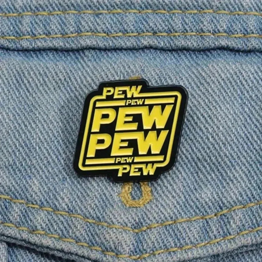 Star wars funny nerd TV show anime yellow black enamel pin brooch charm bag back